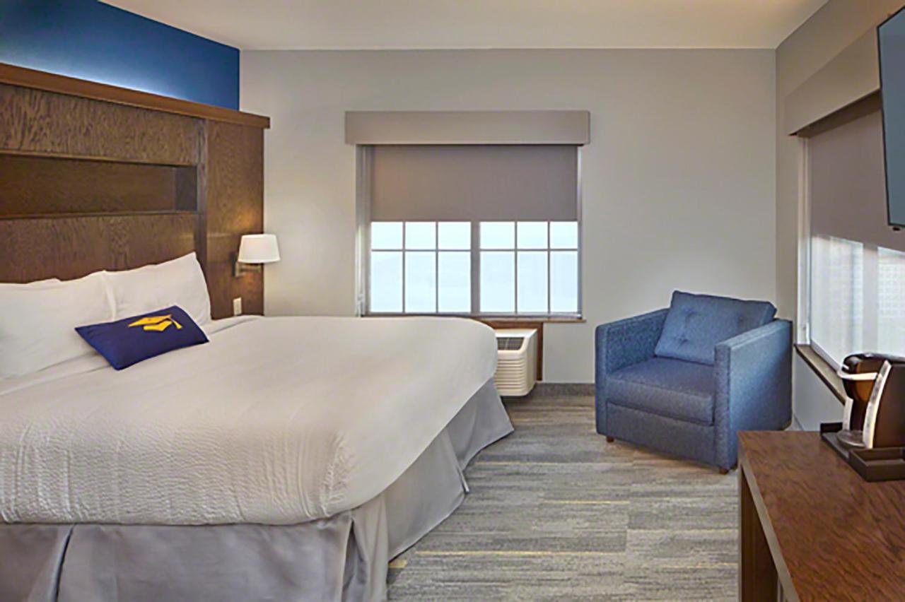 Scholar Morgantown, Tapestry Collection By Hilton Hotel Exterior photo